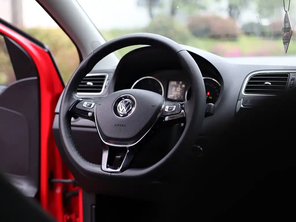 Volkswagen Polo 2018 — фото 20