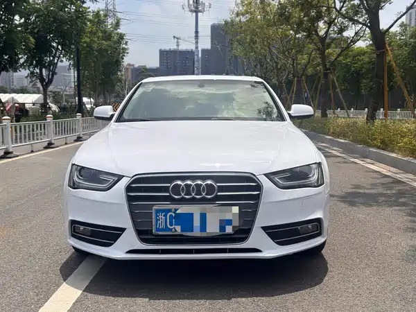 Audi A4L 2013