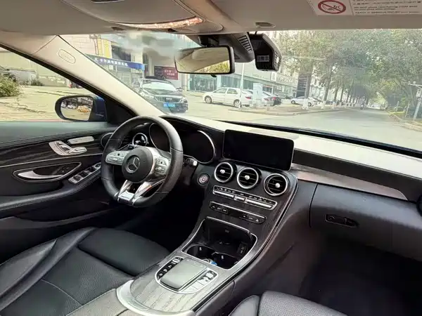 Mercedes-Benz C-Class 2021