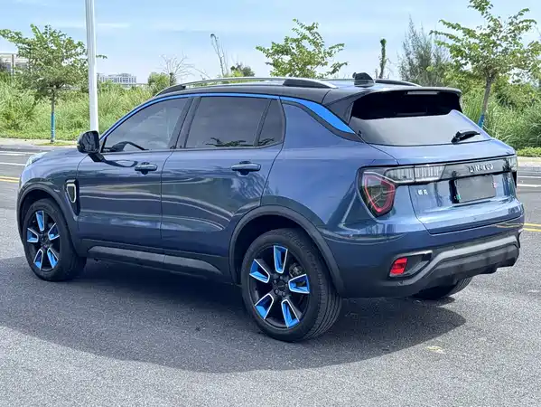 Lynk & Co 01 2019