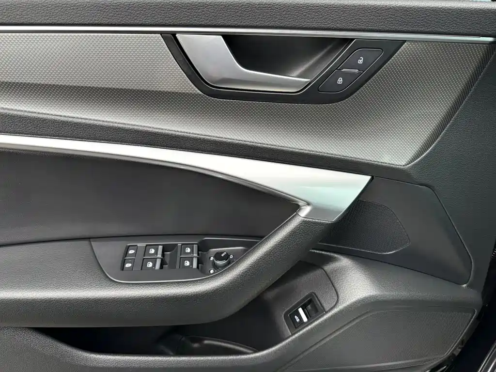 Audi A6L 2022 — фото 9