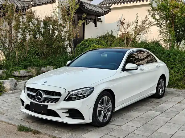 Mercedes-Benz C-Class 2019