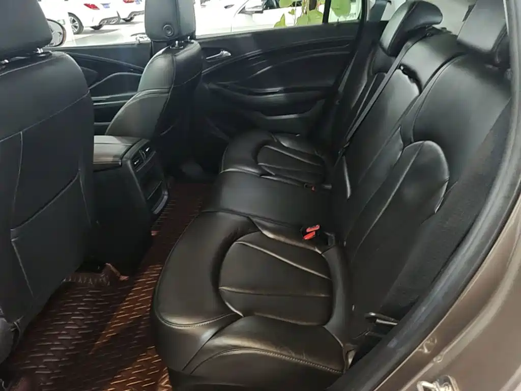 Buick Envision Plus 2018 — фото 13