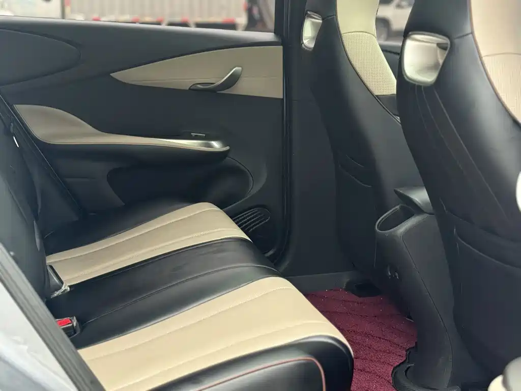 BYD Dolphin 2024 — фото 10