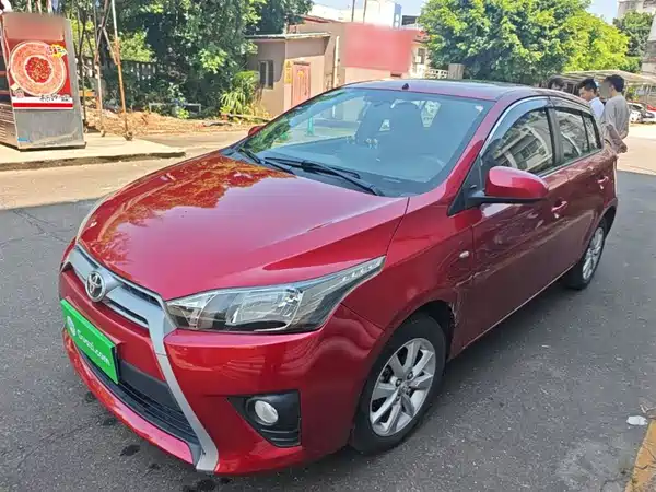 Toyota Yaris L 2015