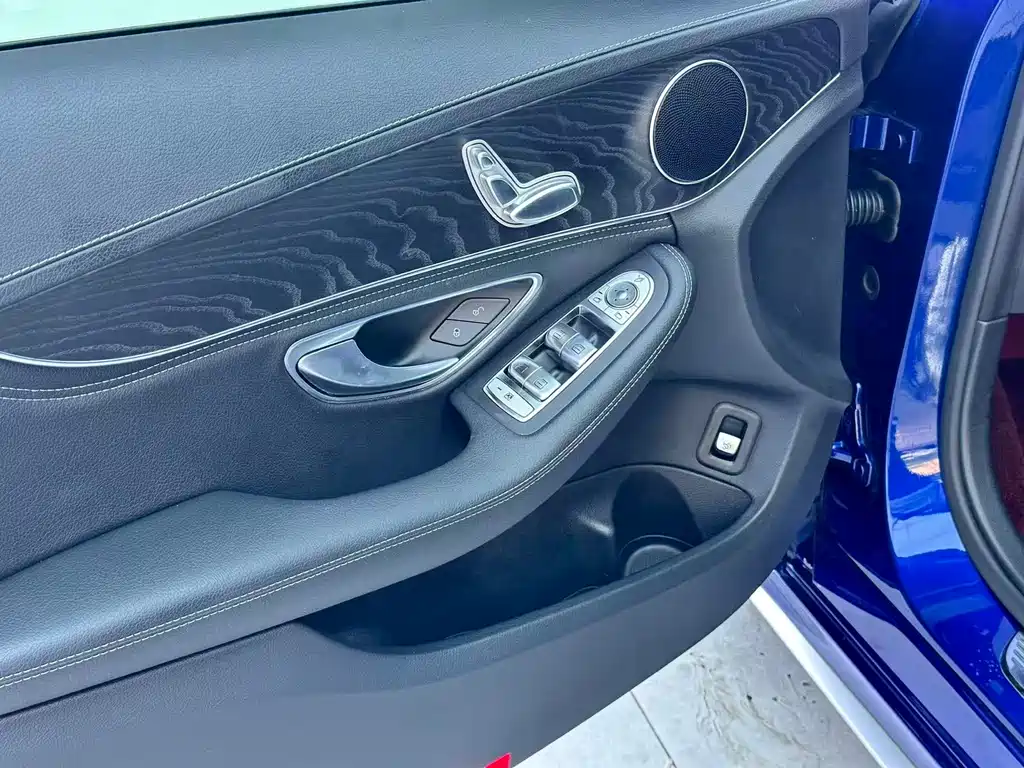 Mercedes-Benz C-Class 2019 — фото 8