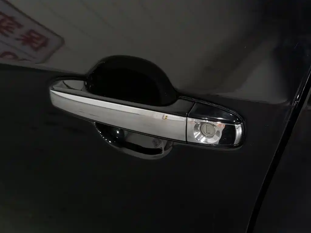 Toyota Camry 2015 — фото 18