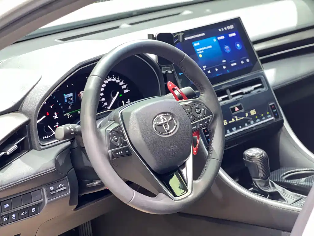 Toyota Avalon 2023 — фото 17