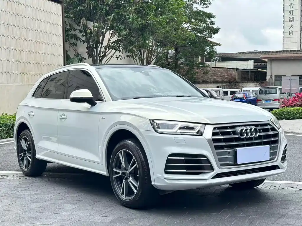 Audi Q5L 2019 — фото 3