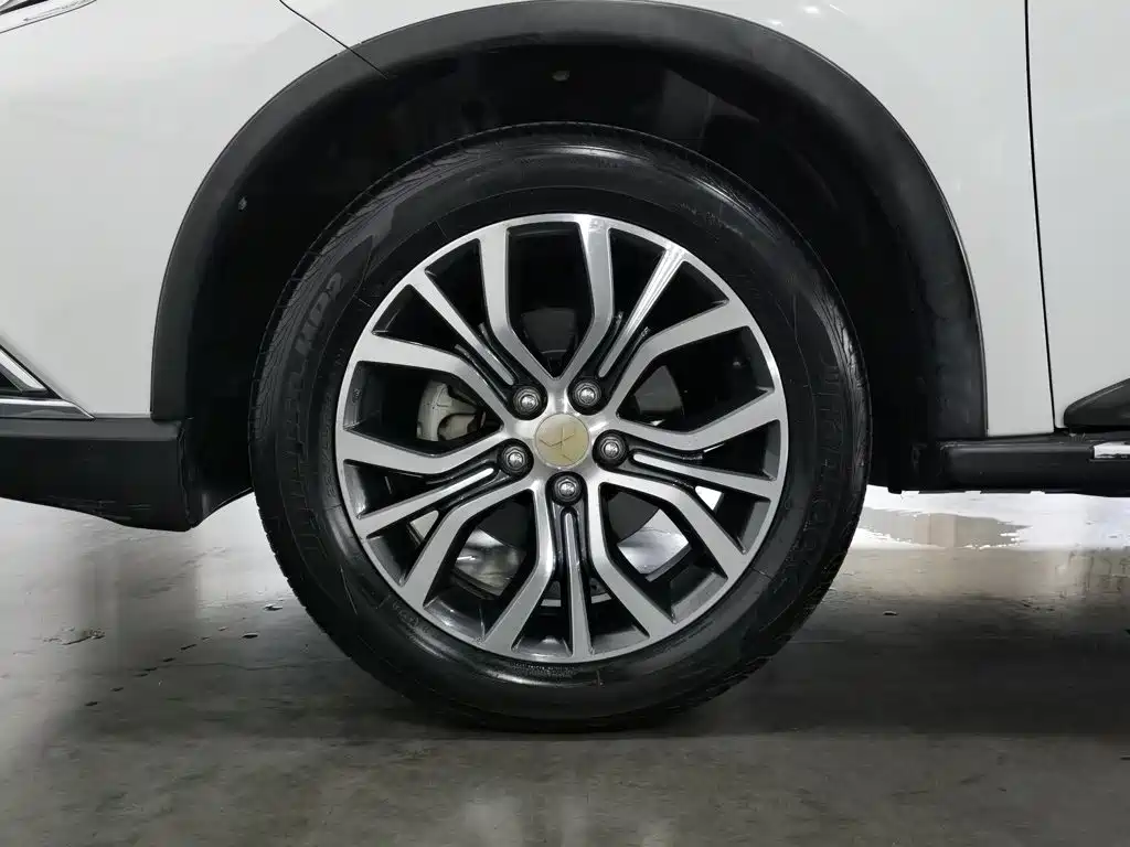 Mitsubishi Outlander 2017 — фото 17