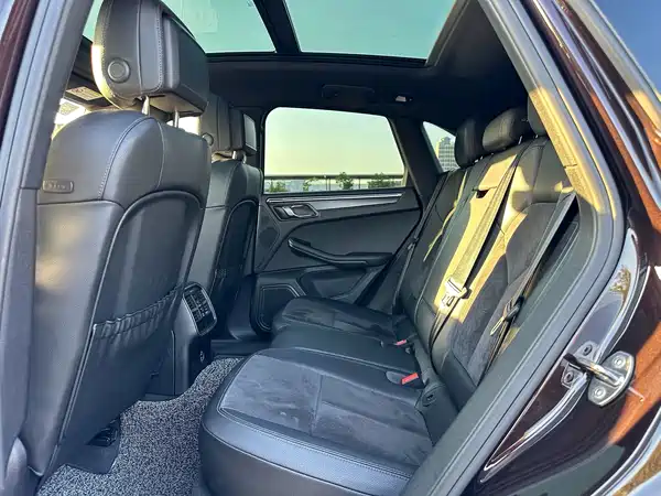 Porsche Macan 2020
