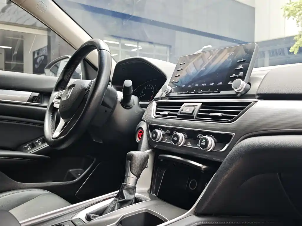 Honda Accord 2020 — фото 14