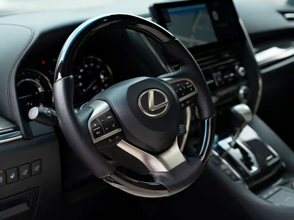 Lexus LM 2020 — фото 6