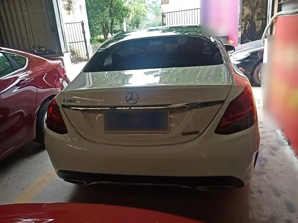 Mercedes-Benz C-Class 2020
