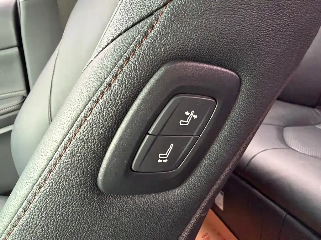 Toyota Camry 2020 — фото 15