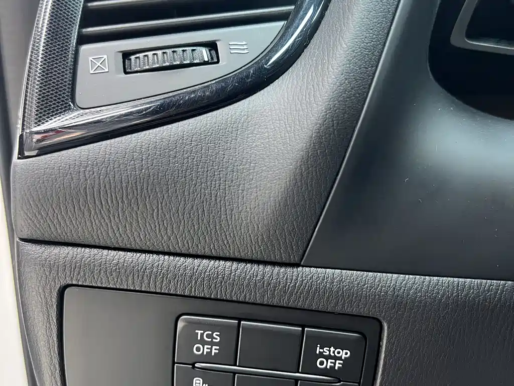 Mazda CX-4 2023 — фото 10