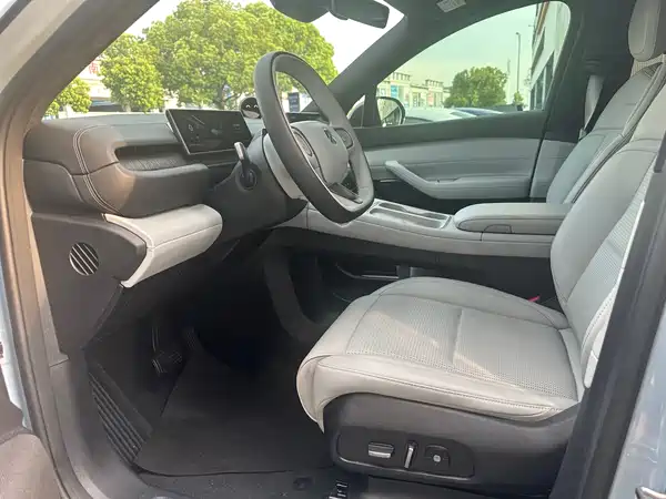 NIO ES6 2025