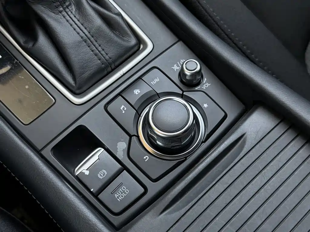 Mazda CX-4 2021 — фото 12