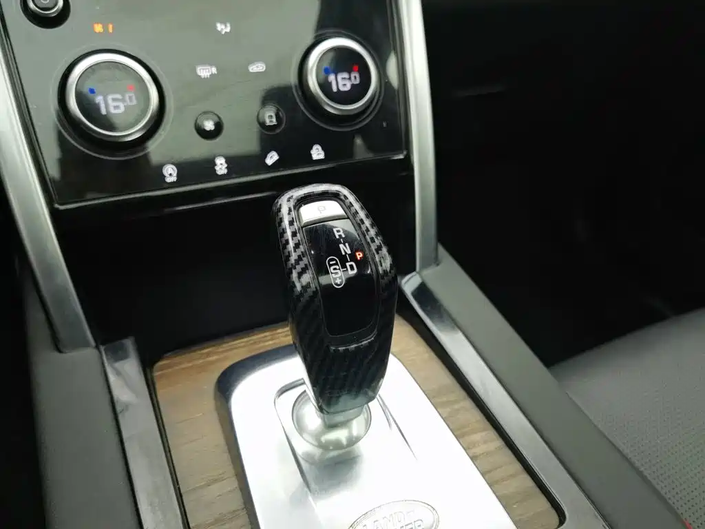 Land Rover Discovery Sport 2020 — фото 13