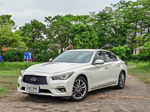 Infiniti Q50L 2018