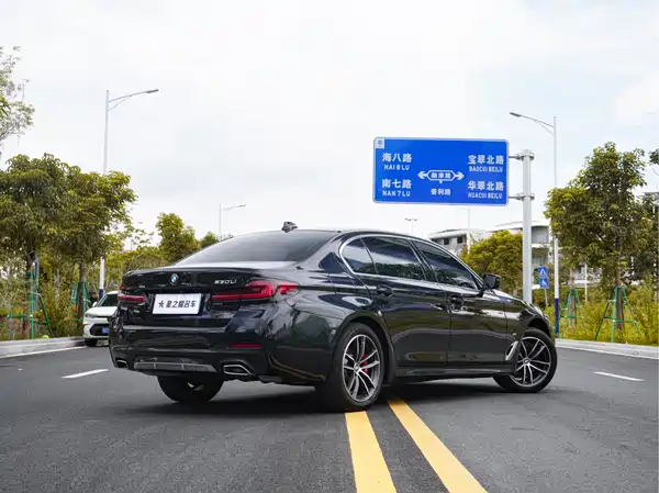 BMW 5 Series 2021