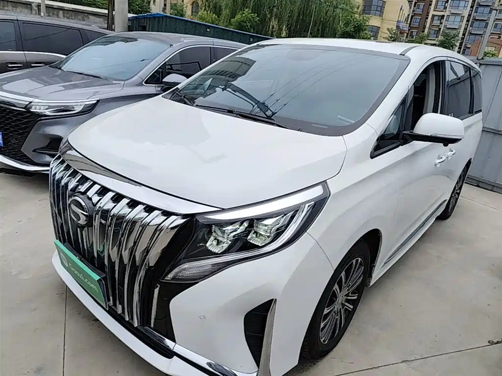 GAC Motor Trumpchi M8 2022 — фото 1