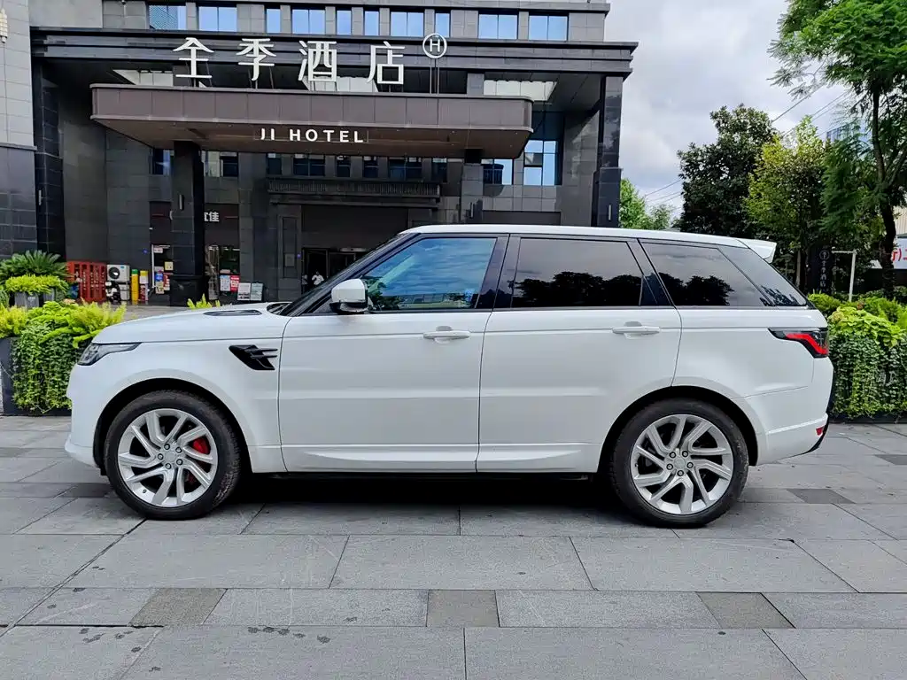 Land Rover Range Rover Sport 2018 — фото 3