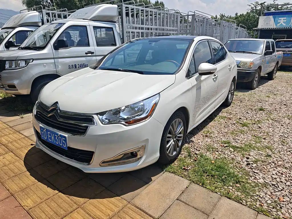Citroen C4L 2014 — фото 1