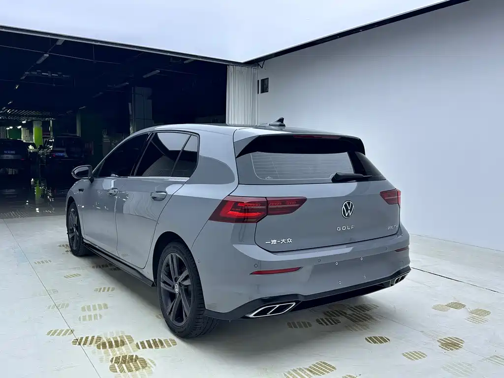 Volkswagen Golf 2023