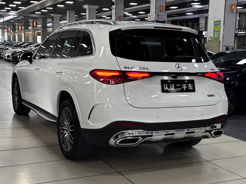 Mercedes-Benz GLC 2023 — фото 19