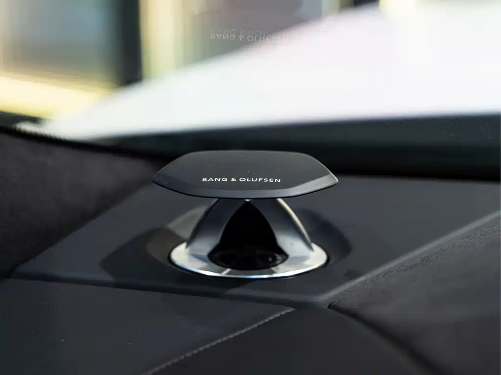 Lamborghini Urus 2020 — фото 16