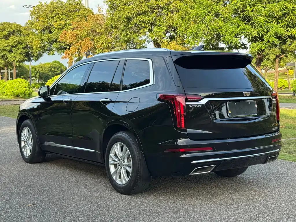 Cadillac XT6 2020 — фото 16