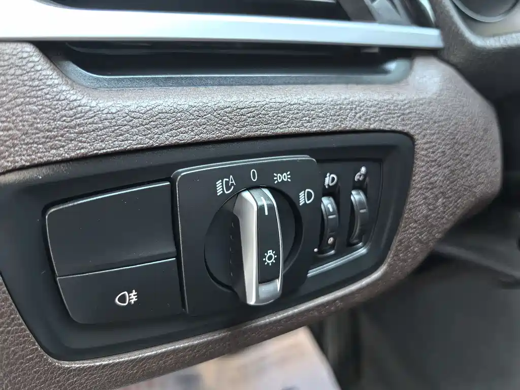 BMW X1 2020 — фото 13