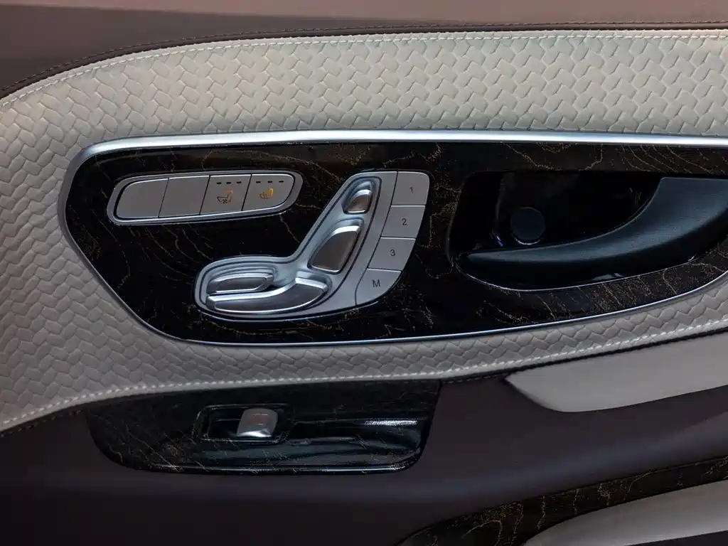 Mercedes-Benz Vito 2023 — фото 17