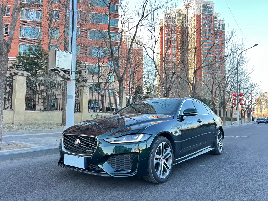 Jaguar XEL 2023 — фото 1