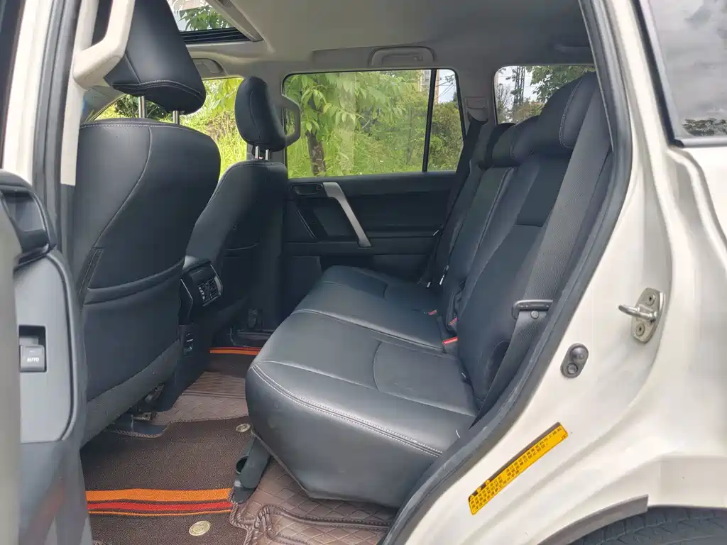 Toyota Prado 2017 — фото 18