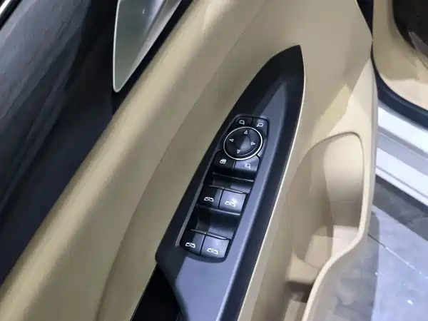 Buick GL8 2024