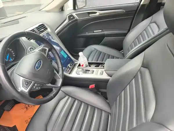 Ford Mondeo 2021