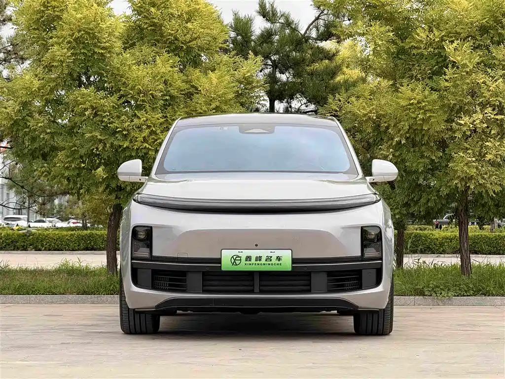 Li Auto Li L8 2023