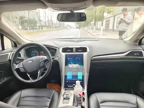 Ford Mondeo 2021