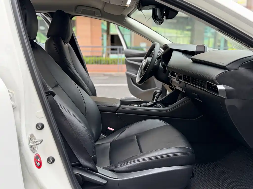 Mazda 3 Axela 2021