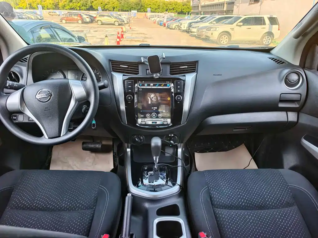 Nissan Navara 2019