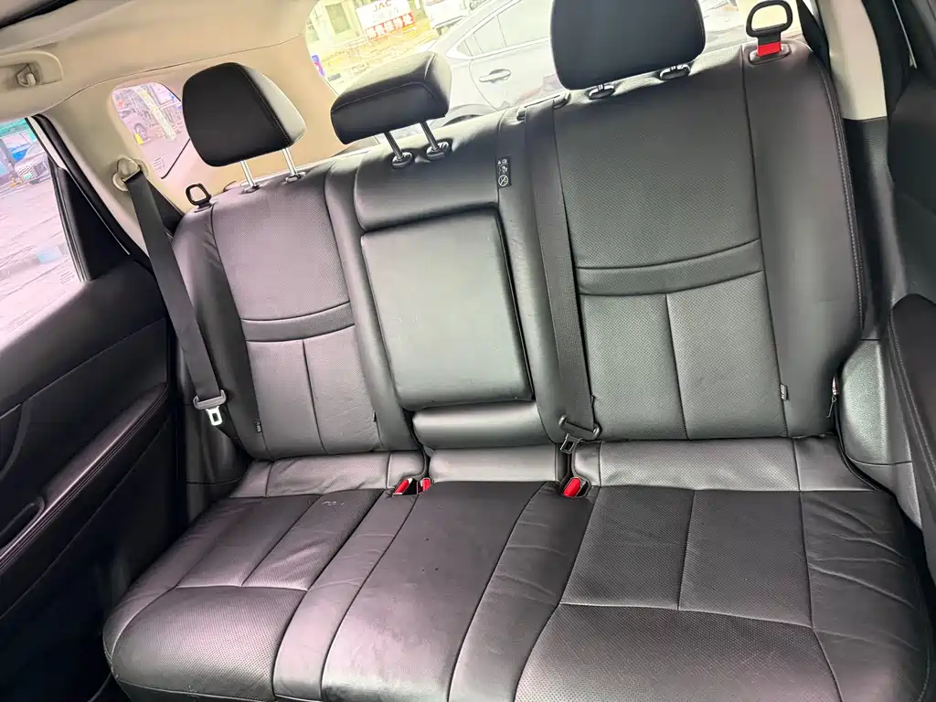 Nissan X-Trail 2015 — фото 32