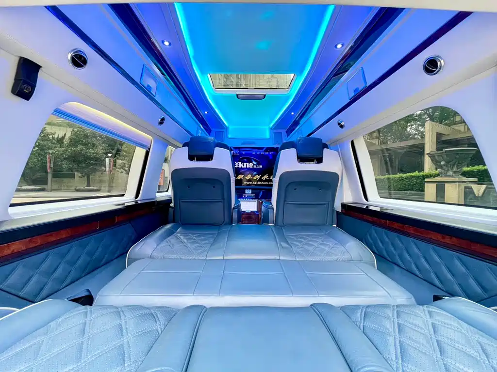 GMC Savana 2015 — фото 15