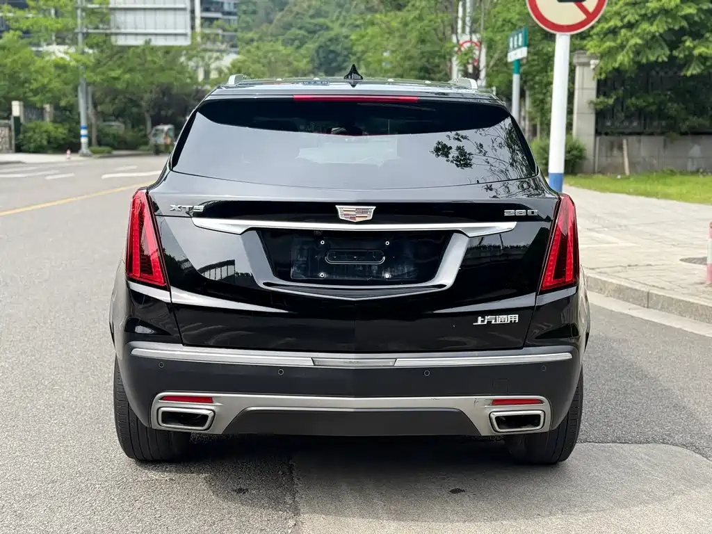 Cadillac XT5 2021 — фото 5