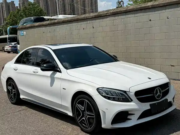 Mercedes-Benz C-Class 2021