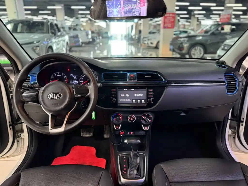 Kia K2 2018 — фото 5