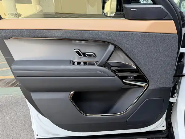 Land Rover Range Rover Sport 2024