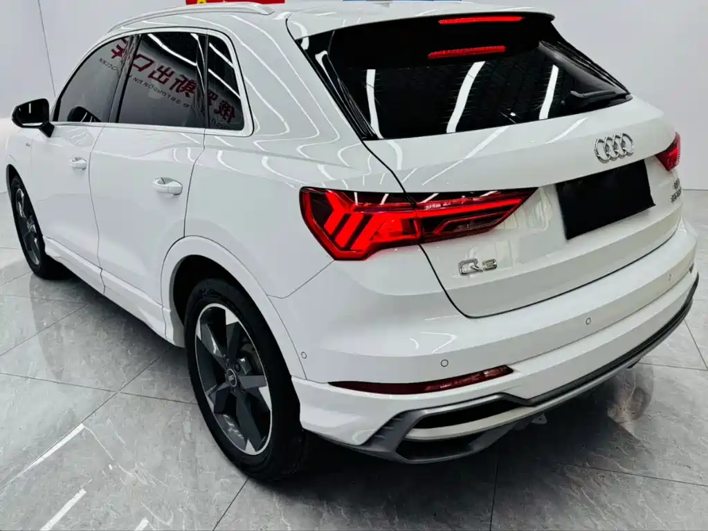 Audi Q3 2022 — фото 14