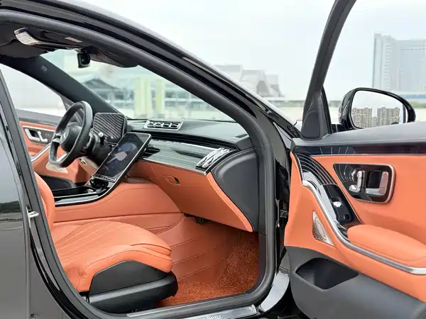 Mercedes-Benz S-Class 2024